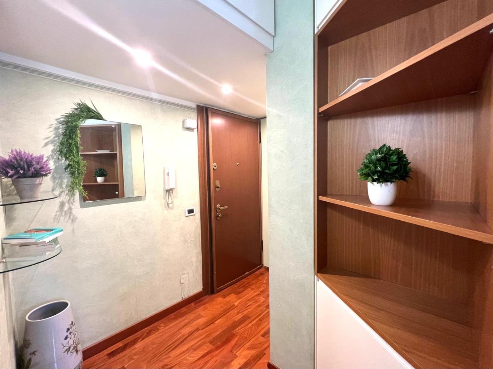 Ferienwohnung Duomo-Fiera Mi Kheda House With Self Check In Mailand Exterior foto